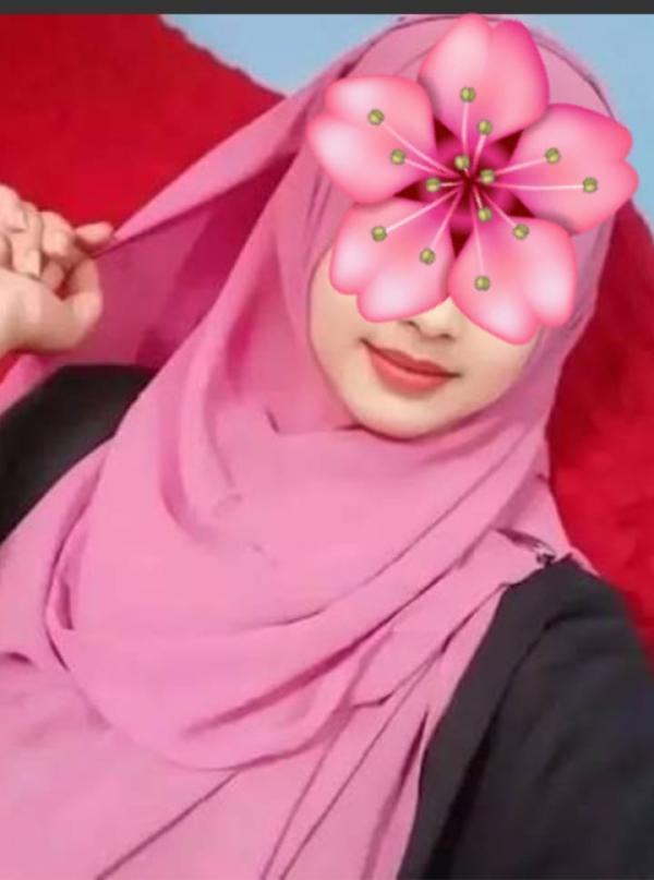 Image of SEXY PROFESSIONAL MUSLIM CAM GIRL✅️