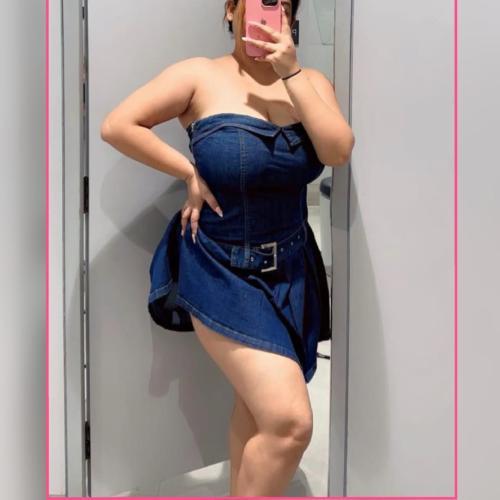 Image of 𝑅𝐸𝒜𝐿 𝒢𝐸𝒩𝒰𝐼𝒩𝐸 𝐻𝒪𝒯 𝐿𝐼𝒱𝐸 𝒞𝒜𝑀 𝒲𝐼𝒯𝒽 𝑅𝒜𝒮𝐻𝐼 𝒢𝐼𝑅𝐿 🫦🔥🥰පිස්සු හැදෙන සැපක් ගන්න ආසයි නේද පැටියෝ 😘 එහෙනම් එන්න බබා RASHI ගාවට.. ඔයාව පිස්සු වට්ටන සැපක් දෙනවා පැටියෝ.. 😘🥰😍🫦👄