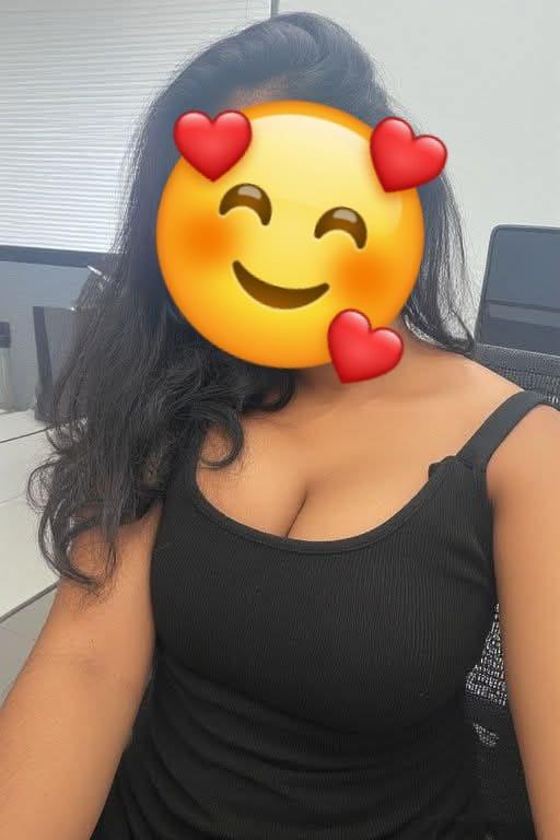 Image of 💦📷  LIVE CAM SERVICE REALL PHOTO AND DETAILS BEAUTIFUL GIRL   🌸🪻