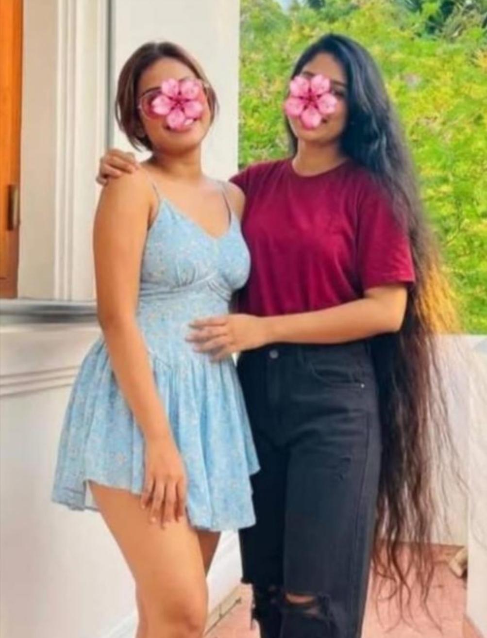 Image of 🏖️ Lesbian & singal With full face live cam show 💘 Full Serves 💛💚