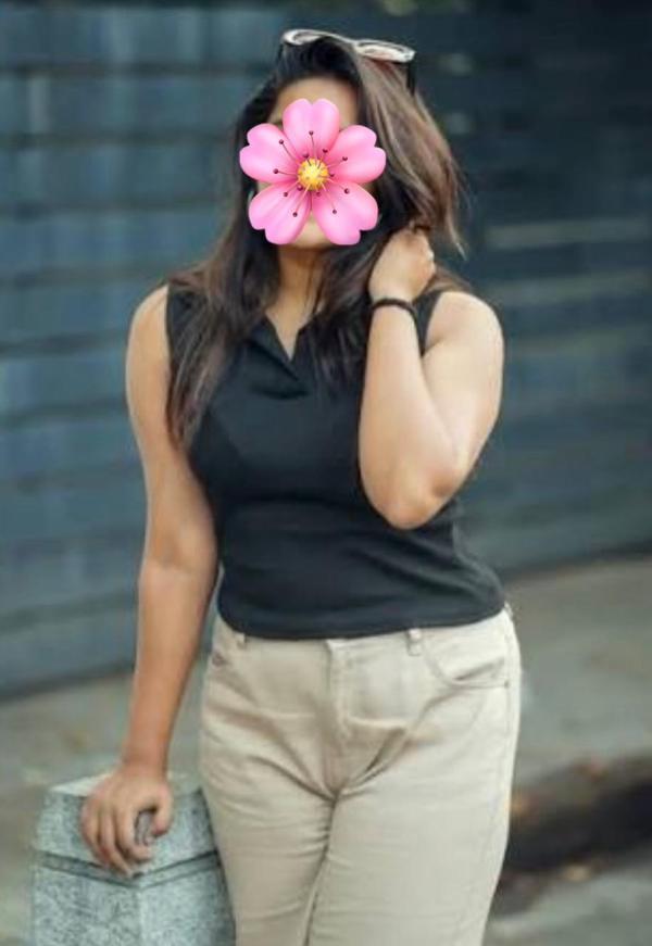 Image of 🌸 Hi sir im Abhi (Tamil girl )     White skin young girl 🌸 This is my real photo 💯 🌸 Age 23 ( unmarried )தெஹிவளை, வெள்ளவத்த📍  🌸 அழகான தமிழ் பெண்  💯Real photo 🌸 6000/- Full service  📞 0743230556 🌸 Dehiwala, Mount Laivinia