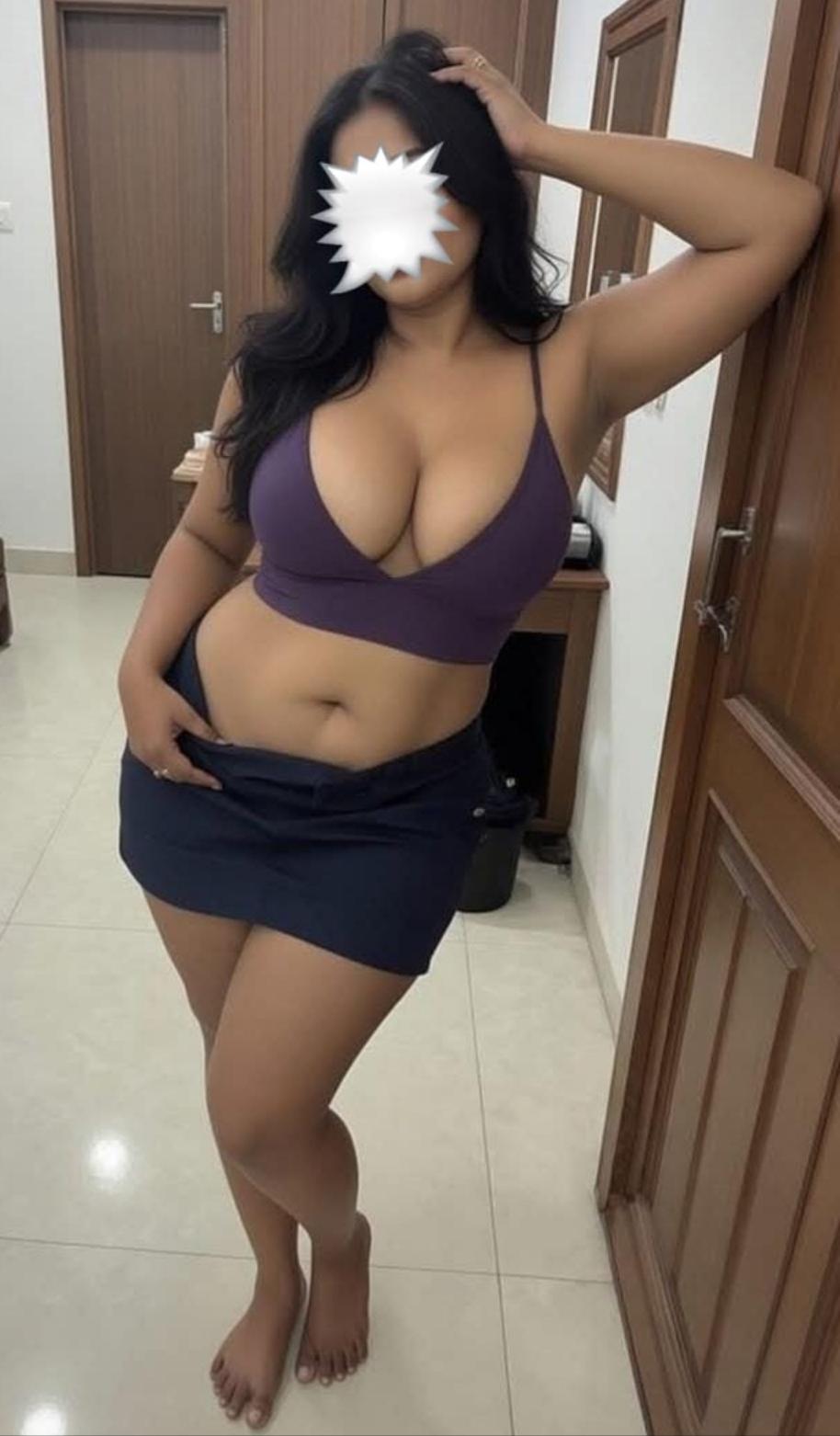Image of 🏖️ With full face live cam show 💘