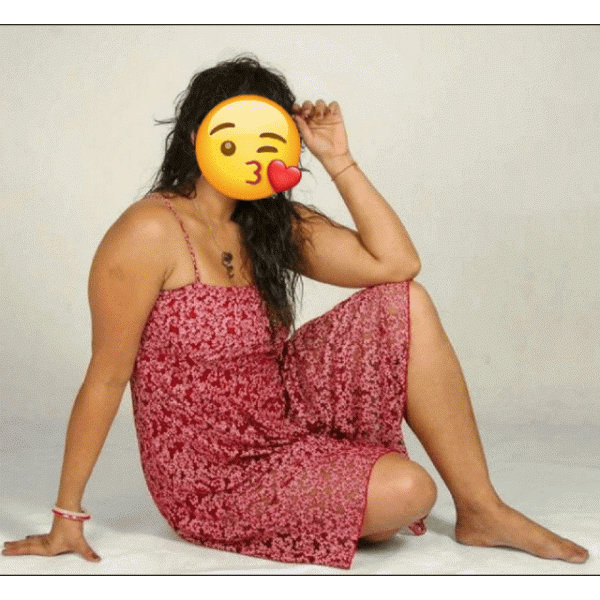 Image of HOT  GIRL AT bambalapitiya බම්බලපිටිය