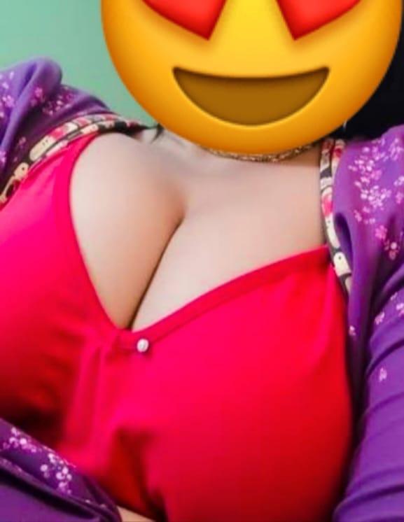 Image of Tamil Live cam show 💞 dont miss it  😘