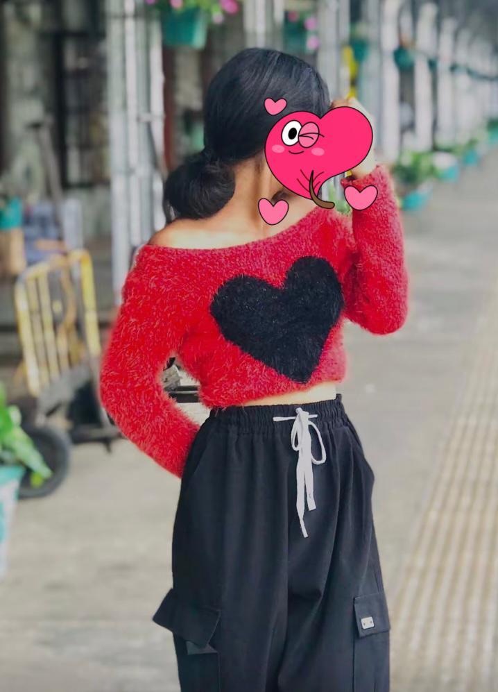 Image of SLIM GIRL 22 YEARS OLD